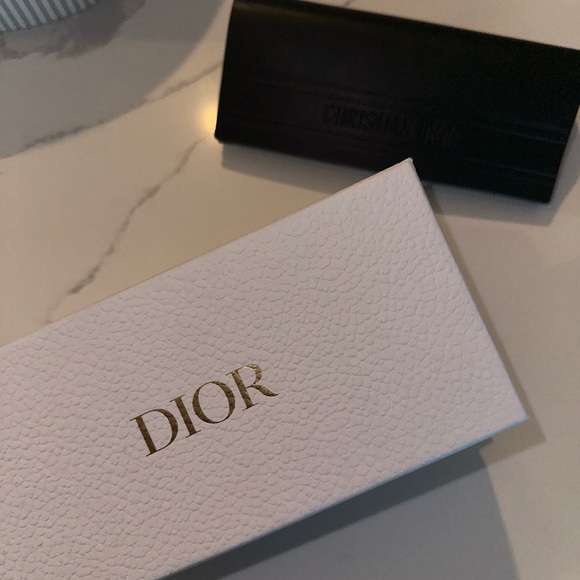 CHRISTIAN DIOR SUNGLASSES - Picture 9 of 10